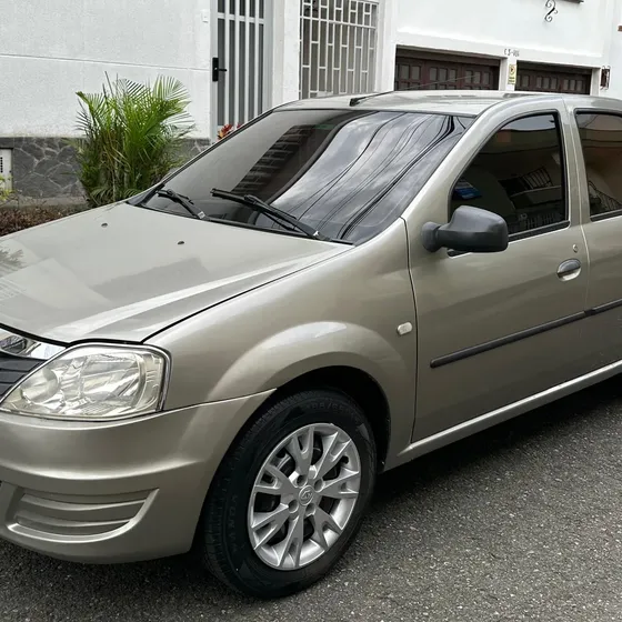 Renault Logan F.ii 2012 1.6 Expression Fii