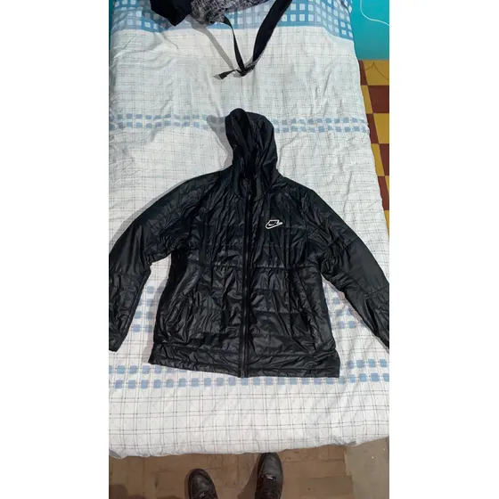 Camperon Nike Negro