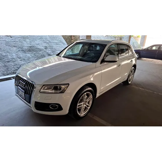 Audi Q5 Élite Quattro Paquete Lujo 2.0, 4 Cil, Impecable Sin Detalles , 62,000 Kms Serv. De Agencia
