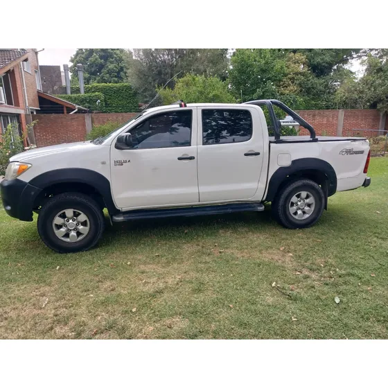 Toyota Hilux Pick-up 2.5 Cd Dx Pack 120cv 4x4 - C3