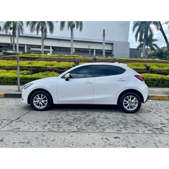 Mazda 2 Sport 1.5 Touring Mt