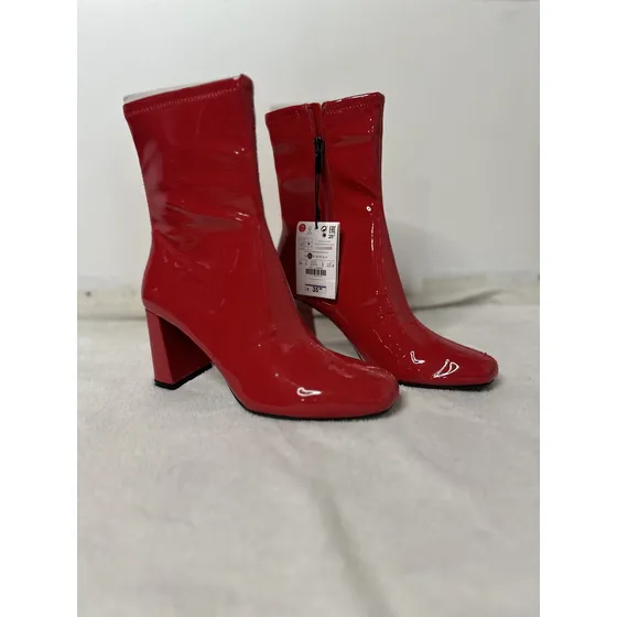 Botas Rojas Bershka 