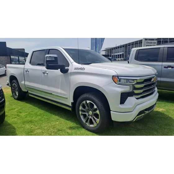 Chevrolet Silverado 5.3 V8 High Country