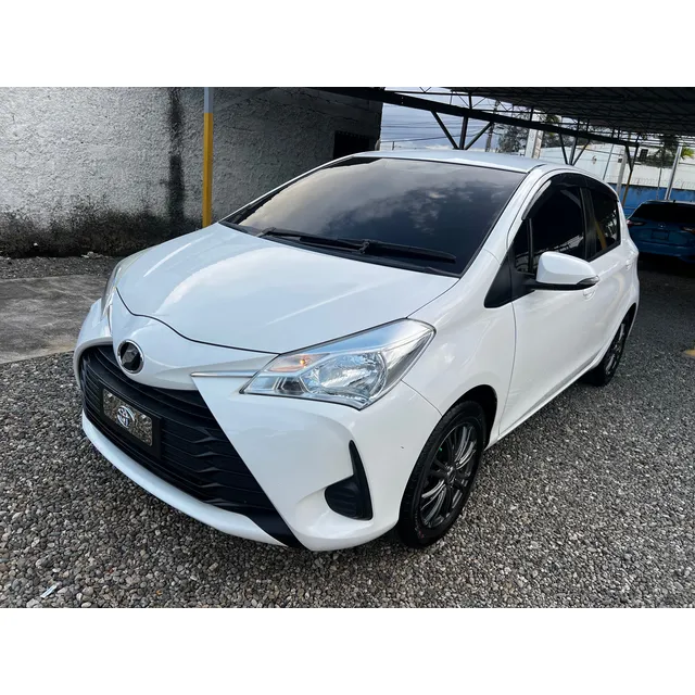 Toyota Vitz Japonés