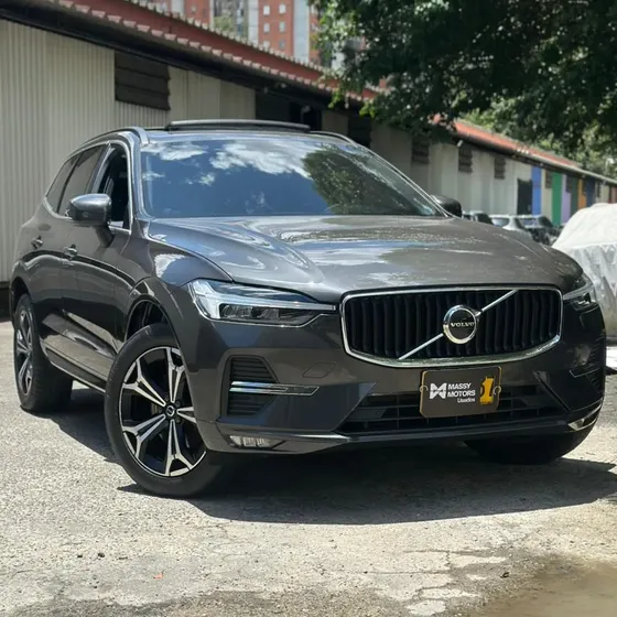 Volvo Xc60 2022 B5 Awd Momentum Mhev Tp 2.0