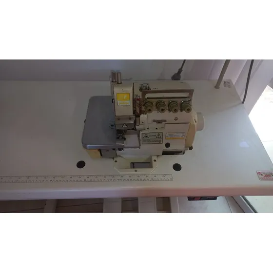 Maquina De Coser Industrial Overlock 5 Hilos Marca Yamata