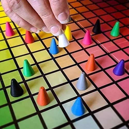 Juego De Mesa Usaopoly Hues And Cues By Scott Brady Físico de Estrategia