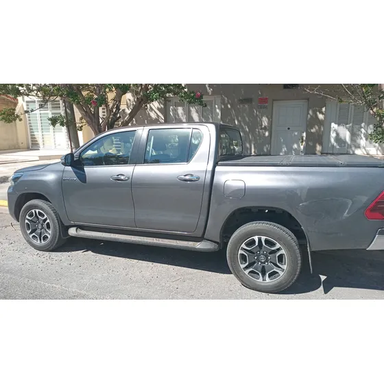 Toyota Hilux Pick-up 2.8 Cd Srx 204cv 4x2 At