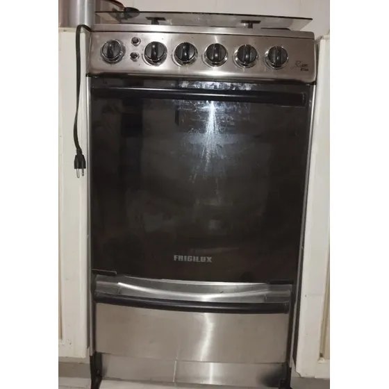 Cocina 4 Hornillas Con Horno Usada
