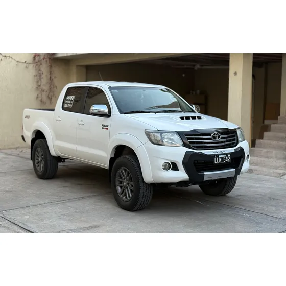 Toyota Hilux Pick-up 3.0 Cd Srv Cuero I 171cv 4x2