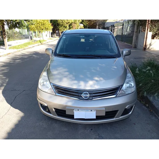 Nissan Tiida 1.8 Tekna