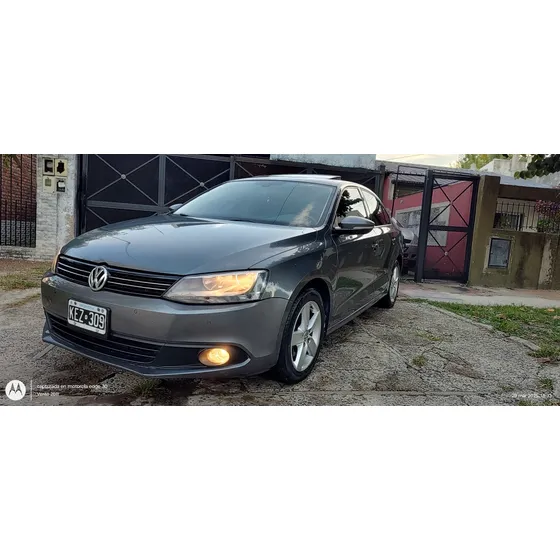 Volkswagen Vento 2.5 Luxury Tiptronic 170cv