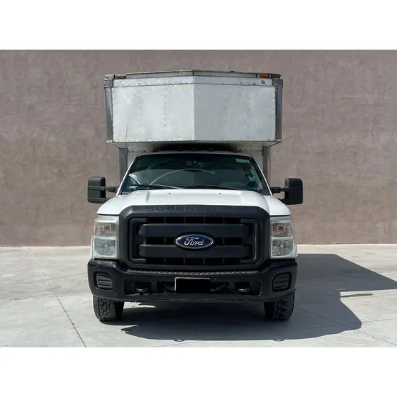Ford F-350 6.3l Xl 6.2 At