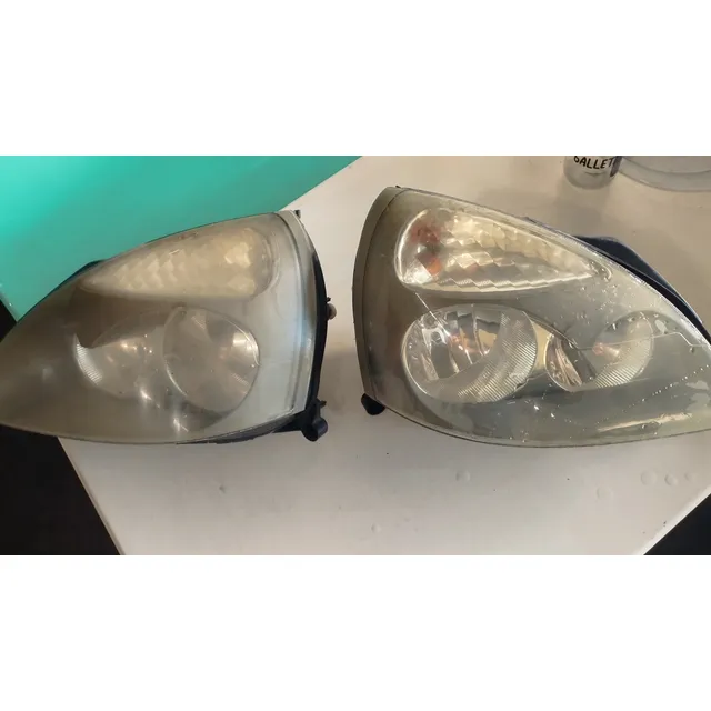 Faros Delanteros Der E Izq Renault Symbol Y Clio 2003al08
