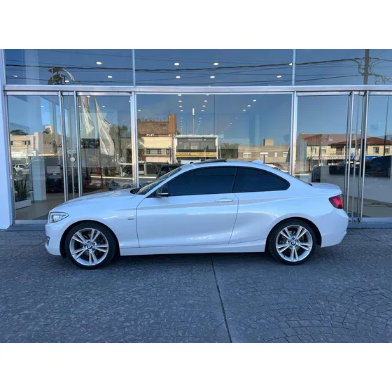Bmw Serie 2 2.0 220i Sport Line 184cv