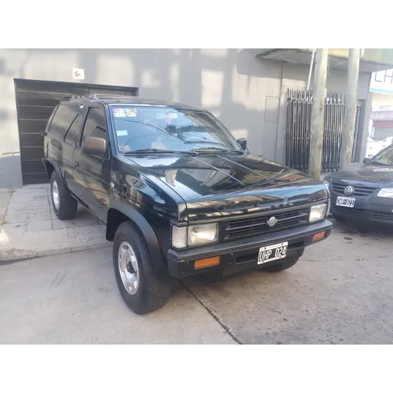 Nissan Pathfinder 2.4 4x4