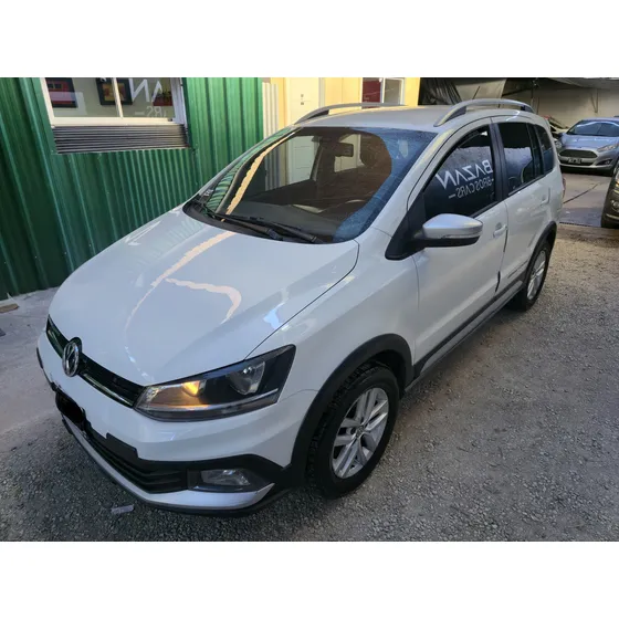 Volkswagen Suran 1.6 16v 5d Cross