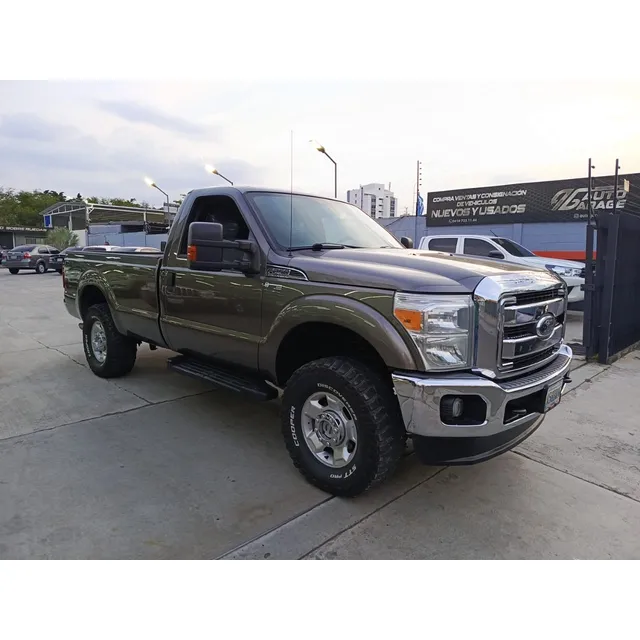 Ford Super Duty Xlt 4x4