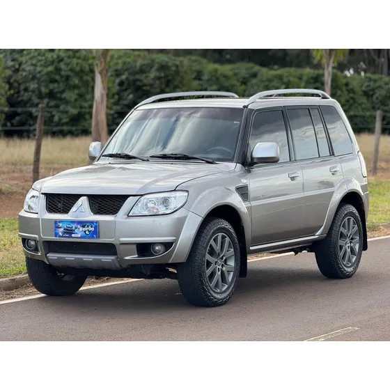 Mitsubishi Pajero Tr4 2.0 4x2 Flex Aut. 5p