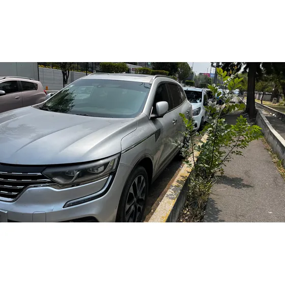 Renault Koleos 2.5 Iconic Cvt