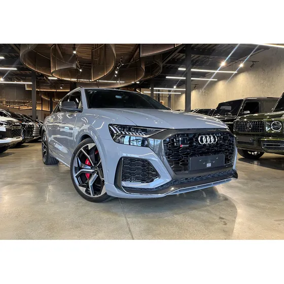 Audi Q8 Américano