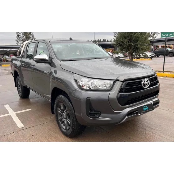Toyota Hilux Doble Cabina 2.4 2.4 Sr Mt Unico Dueño