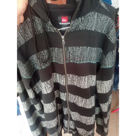 Suéter Quiksilver Talla L