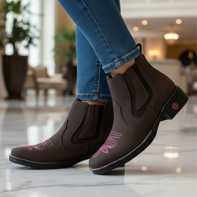 Botina Feminina Country Bota Roça Bordada Bruta Costurada Botina Feminina Country Bota Roça Bordada Bruta Costurada