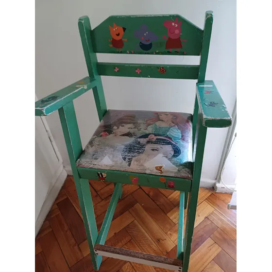 Silla Alta Comer Infantil. Madera Pintada Y Tapizada