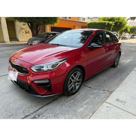 Kia Forte 1.6 Hb Gt At Doble Embrague