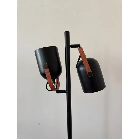 Lampara De Pie Negra Estilo Industrial