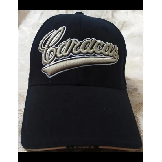 Gorra Negra Cerrada, Arqueada, Leones Del Caracas, 1