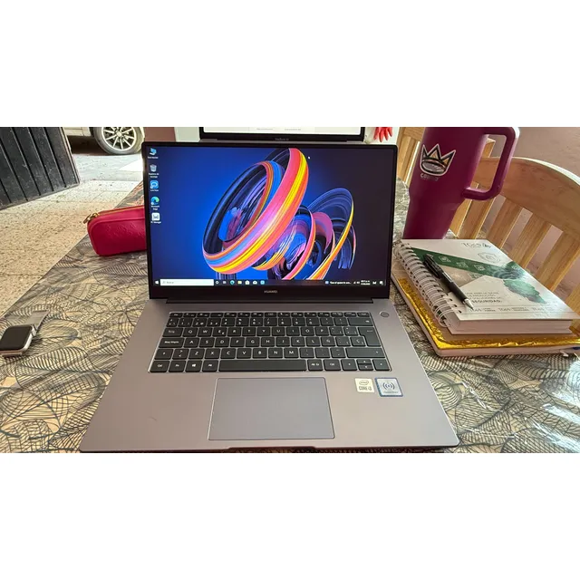 Laptop Huawei Matebook B3-510  Core I3