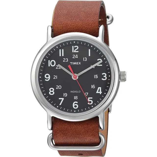 Reloj Timex Hombre Analógico Weekender Indiglo Cuero Marrón Plateado Negro