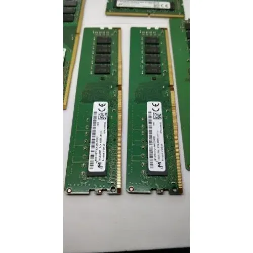Memoria RAM 8GB 8 Micron MTA16ATF2G64AZ-2G6E1