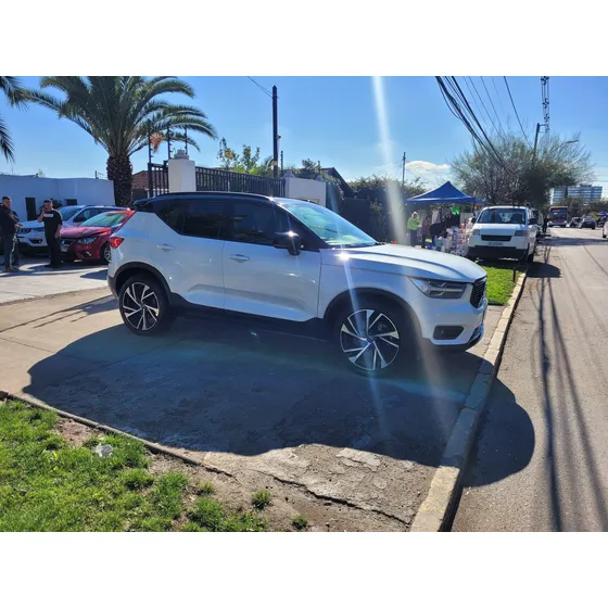 Volvo Xc40 1.5 T5 R-design Hybrid