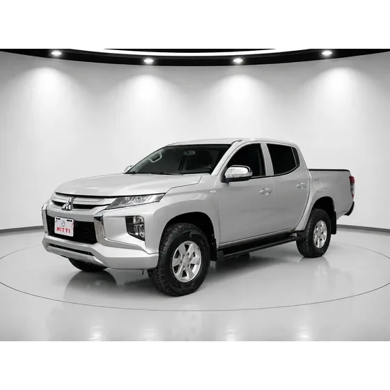 Mitsubishi L200 2023 2.4 Glx Cabina Doble 4x2 Mt