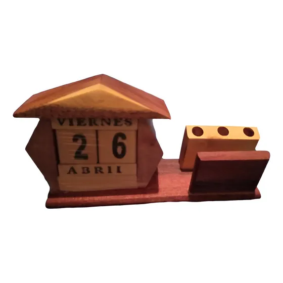 Calendario De Madera Artesanal