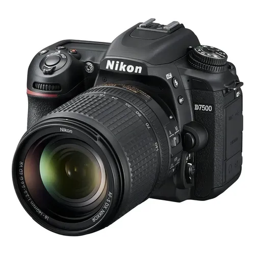 Câmera Nikon D5600 Slr Digital De Formato Dx Com Af-p 18-55