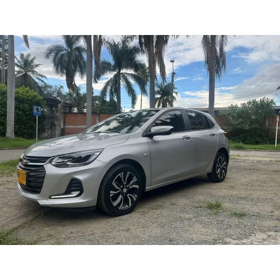 Chevrolet Onix 1.0t Premier Hatch At