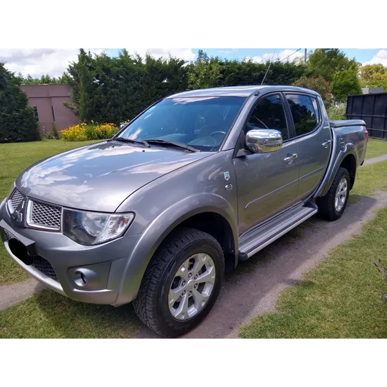 Mitsubishi L200 2.5 Cd 4wd High-power Di-d At5 Cuero
