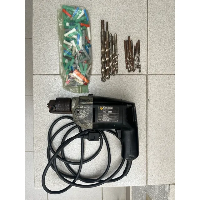 Taladro/martillo Black &decker Usado Con Mechas Y Ramplu 40$