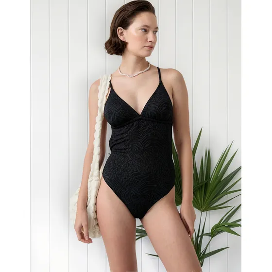 Malla Traje De Baño Mujer Entera Pimenton Negra Ajustable