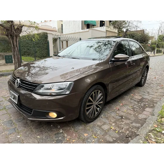 Volkswagen Vento 2.0 Sportline Tsi 200cv Dsg