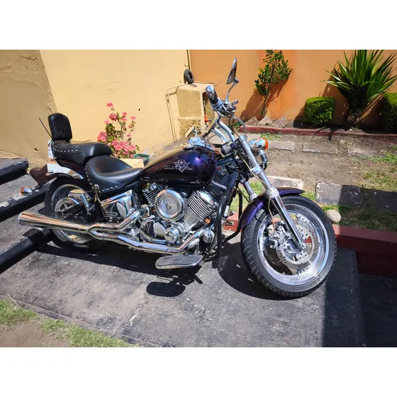 Yamaha Vstar 1100cc Color Morado Con Asiento De Pasajero