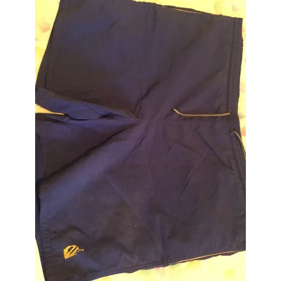 Bermuda  Talla M.  Usado
