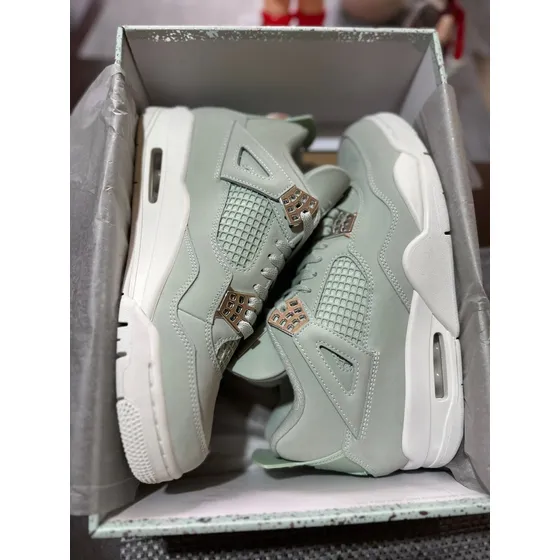 Jordan Retro 4  Seafoam 