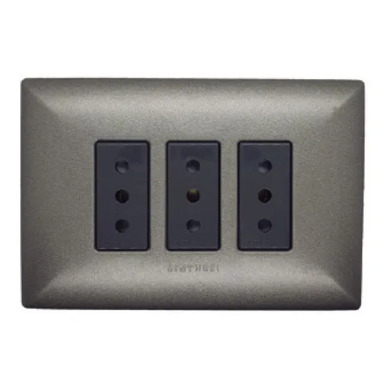 Enchufe Embutido Triple 10a Grafito/noir Sinthesi