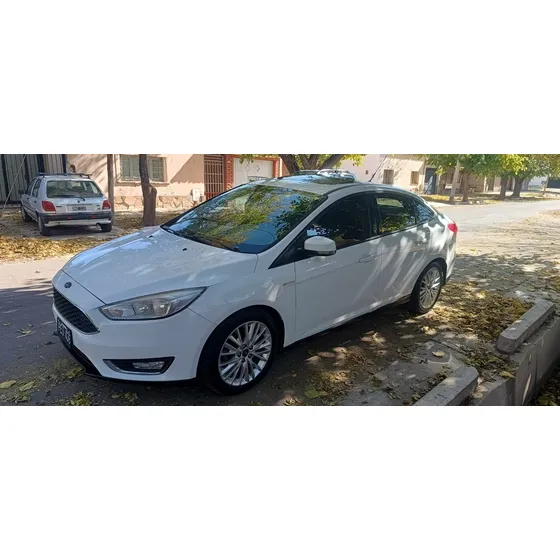 Ford Focus Iii 2.0 Se Plus Mt