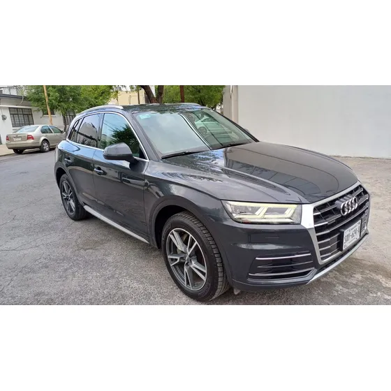 Audi Q5 2.0 L T Elite Dsg